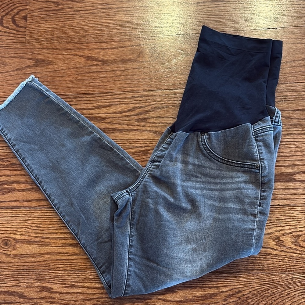 a:glow maternity crop Jeggings distressed gray Stretchy back pockets 16